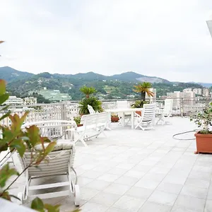 https://casa-amina.hotelitalianriviera.com